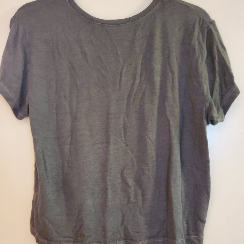 crop, graphic tee, wings - Picture 4 of 5